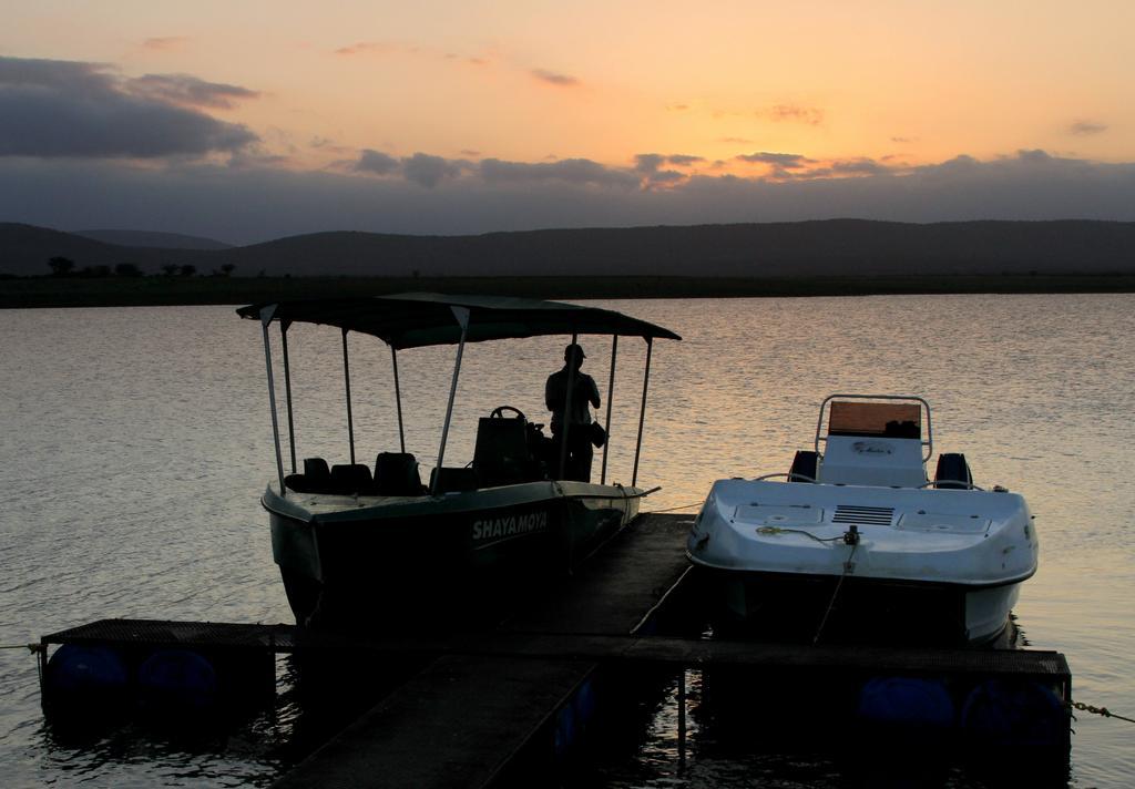 Shayamoya Tiger Fishing And Game Lodge Понгола Екстериор снимка