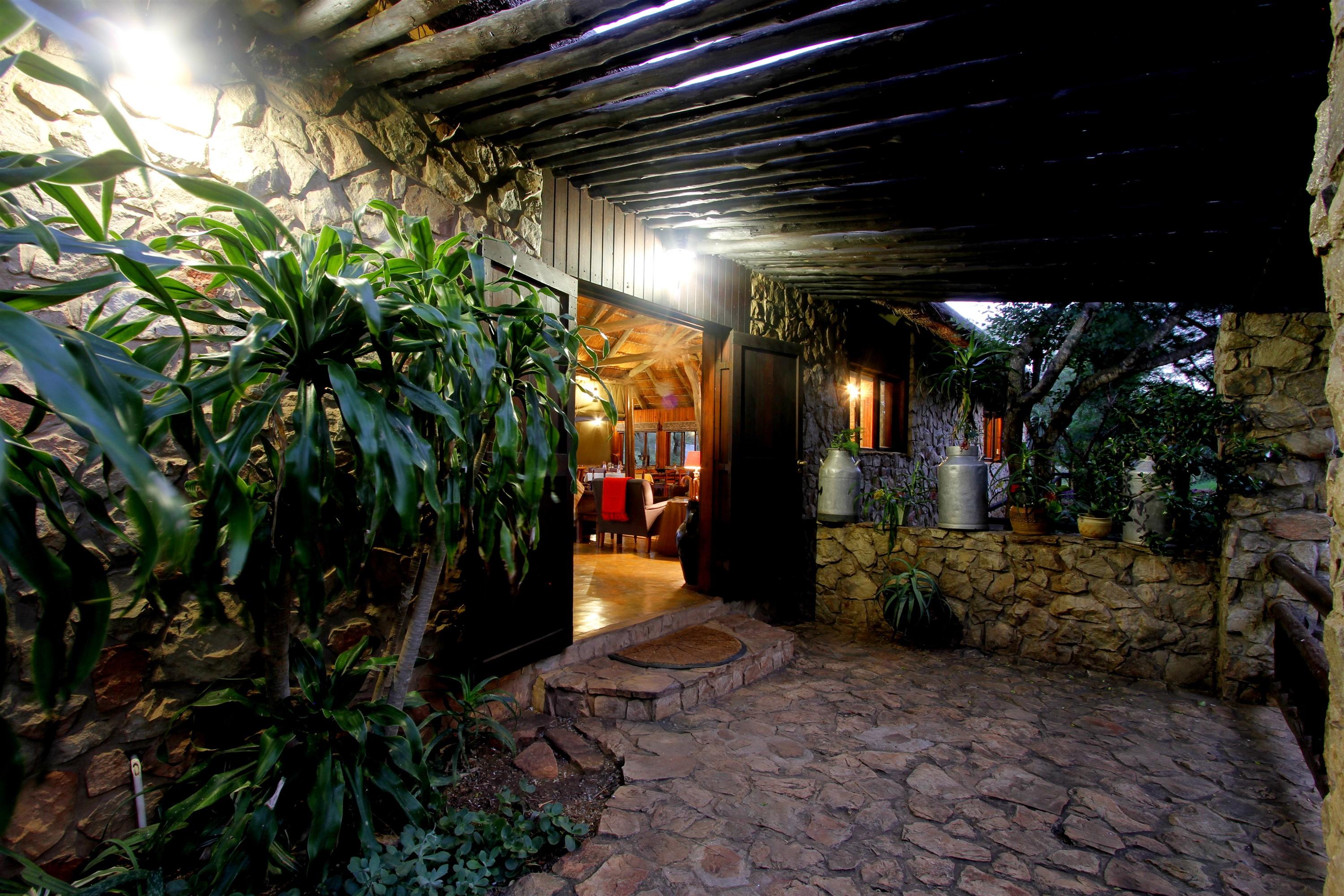 Shayamoya Tiger Fishing And Game Lodge Понгола Екстериор снимка