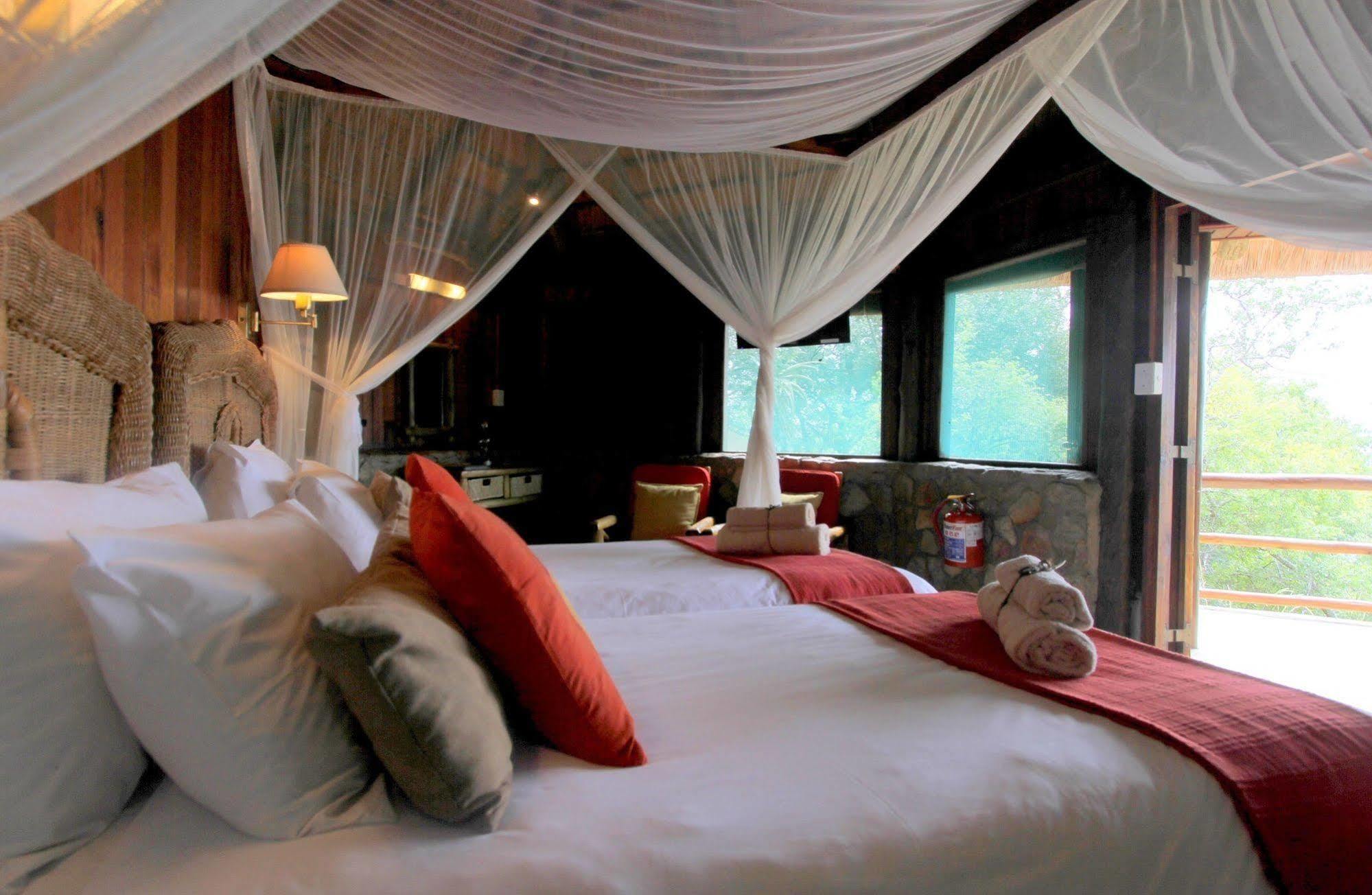 Shayamoya Tiger Fishing And Game Lodge Понгола Екстериор снимка